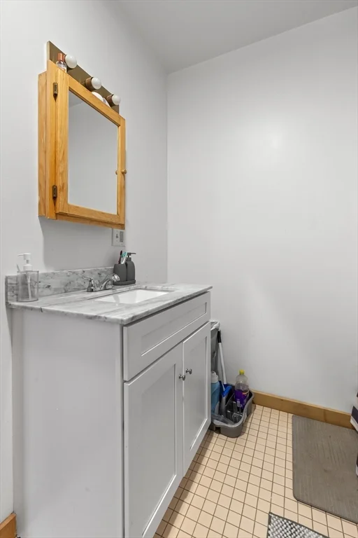 100-102 Main St, Gloucester