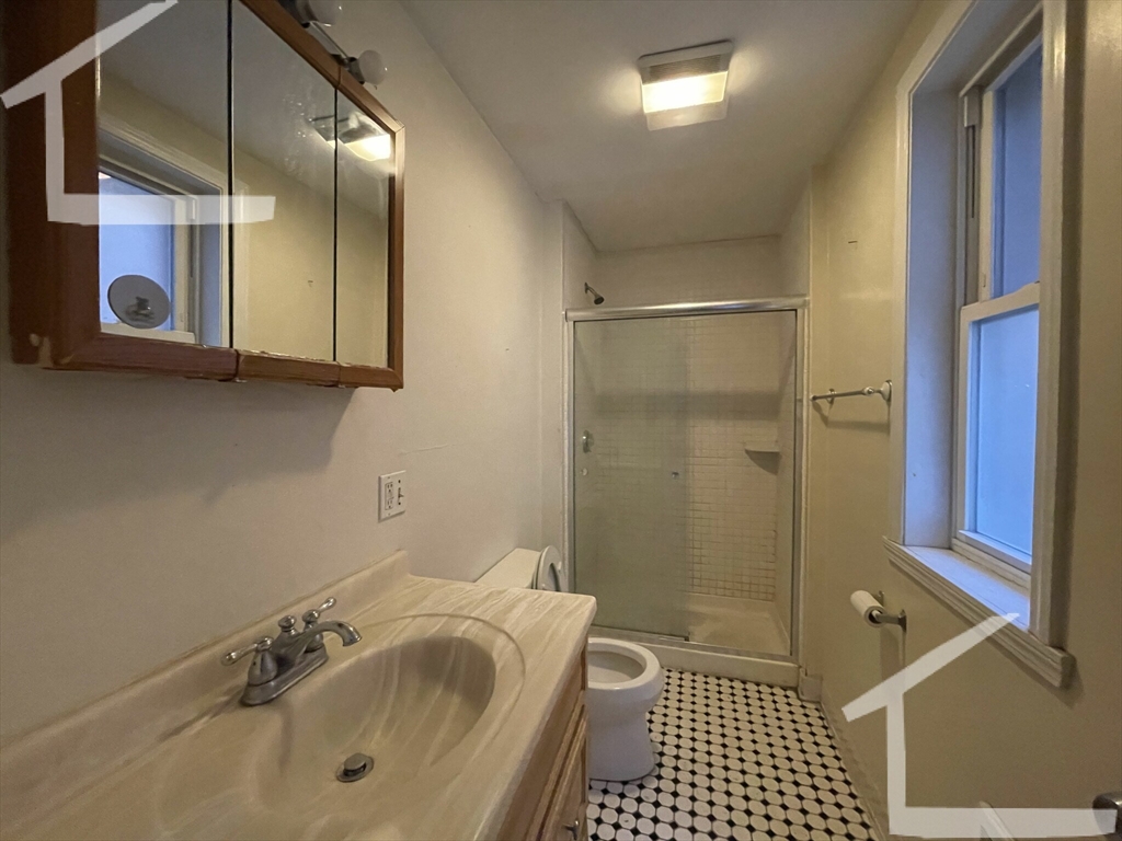 192 Kelton St, Allston