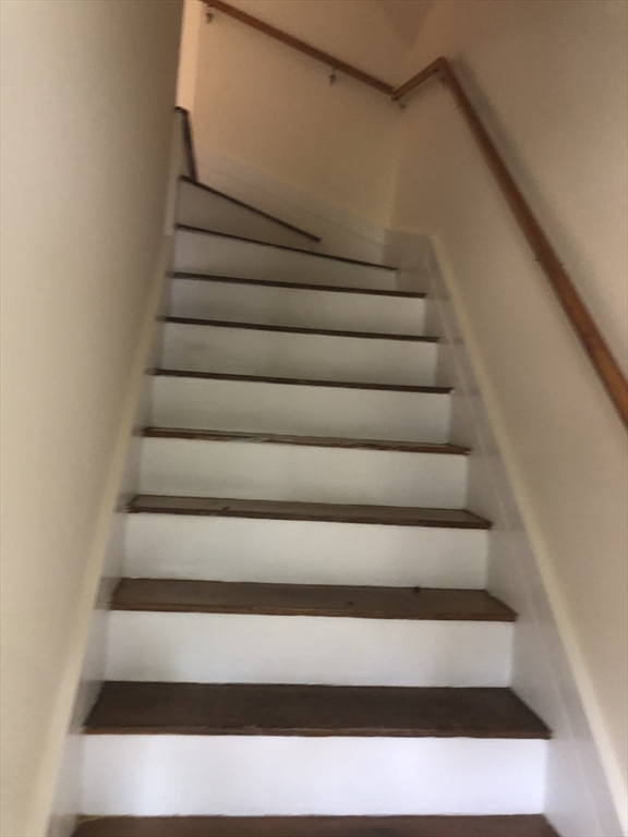 66 Pacific St, Fitchburg