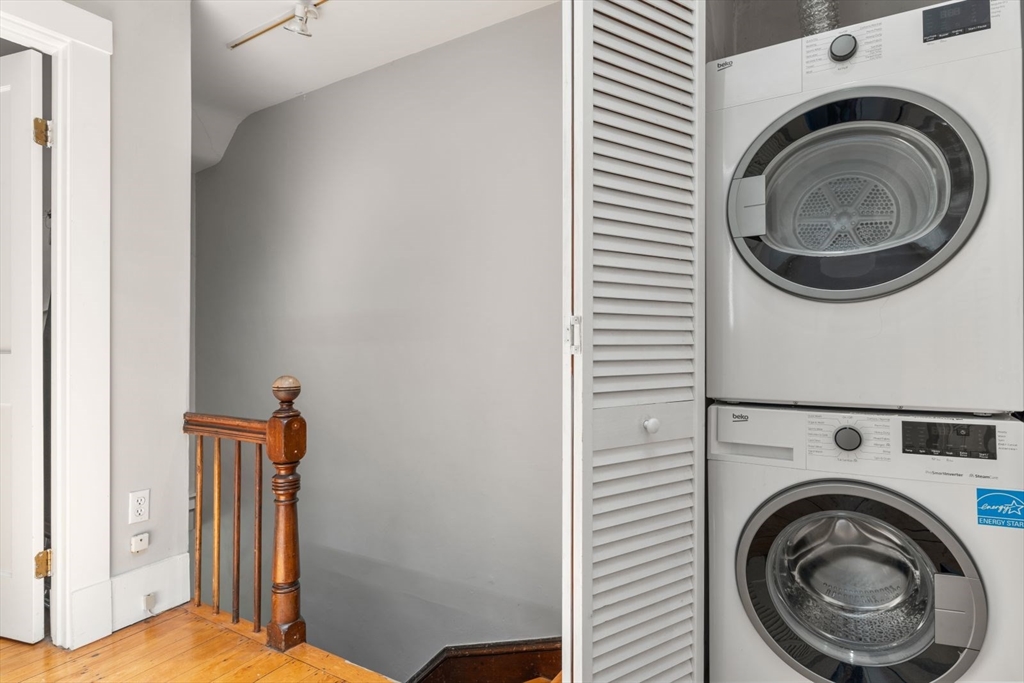 20 Glenwood Ave, Cambridgeport