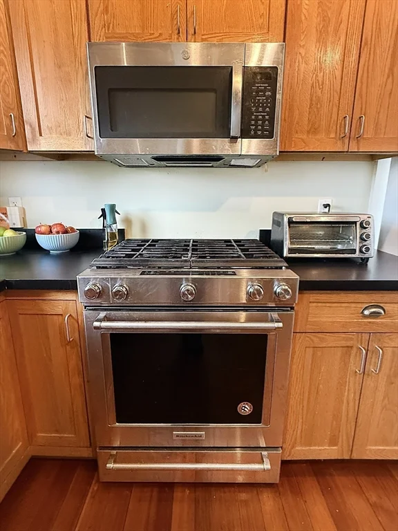 70 Perry St, Coolidge Corner