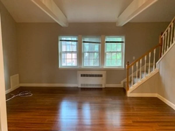 23 Hammond Pond Pkwa, Chestnut Hill