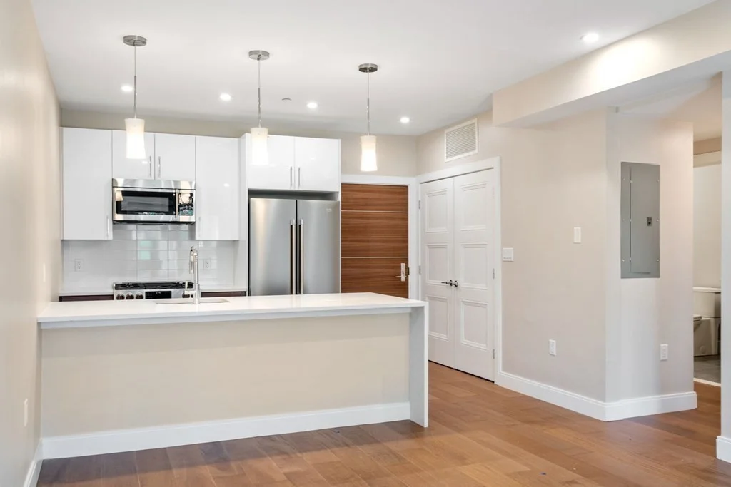 425 Lagrange St, West Roxbury