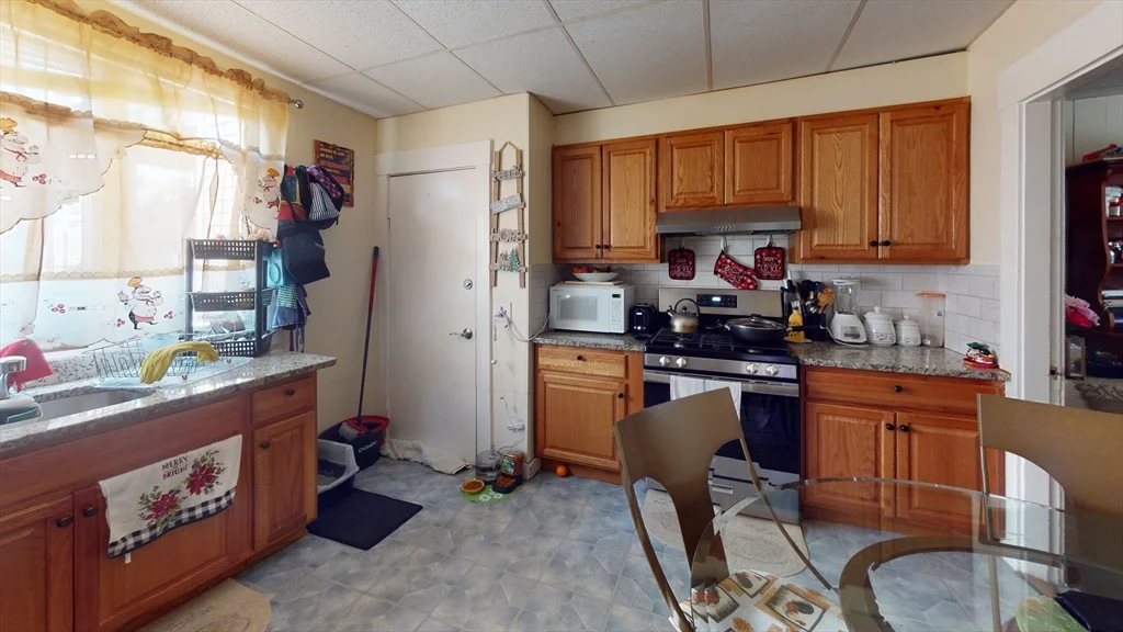 46-50 Plymouth, Everett