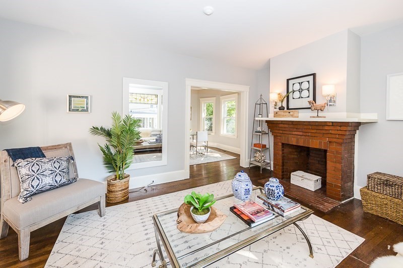 33 Central, Spring Hill