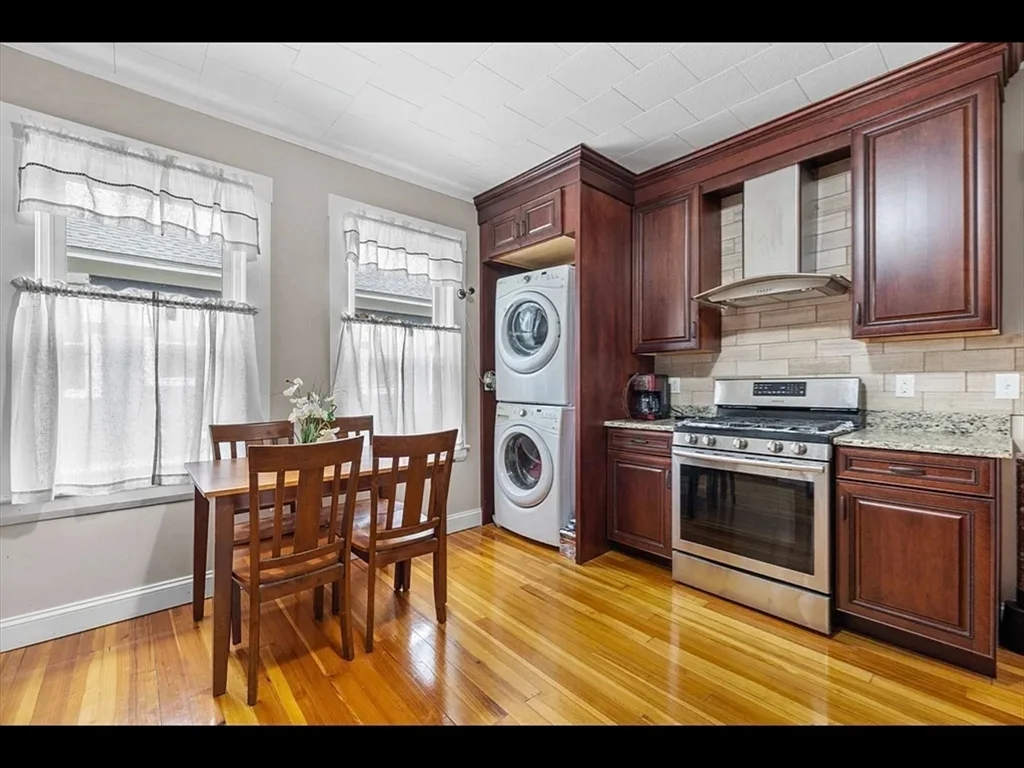 24 Lincoln St, North Andover