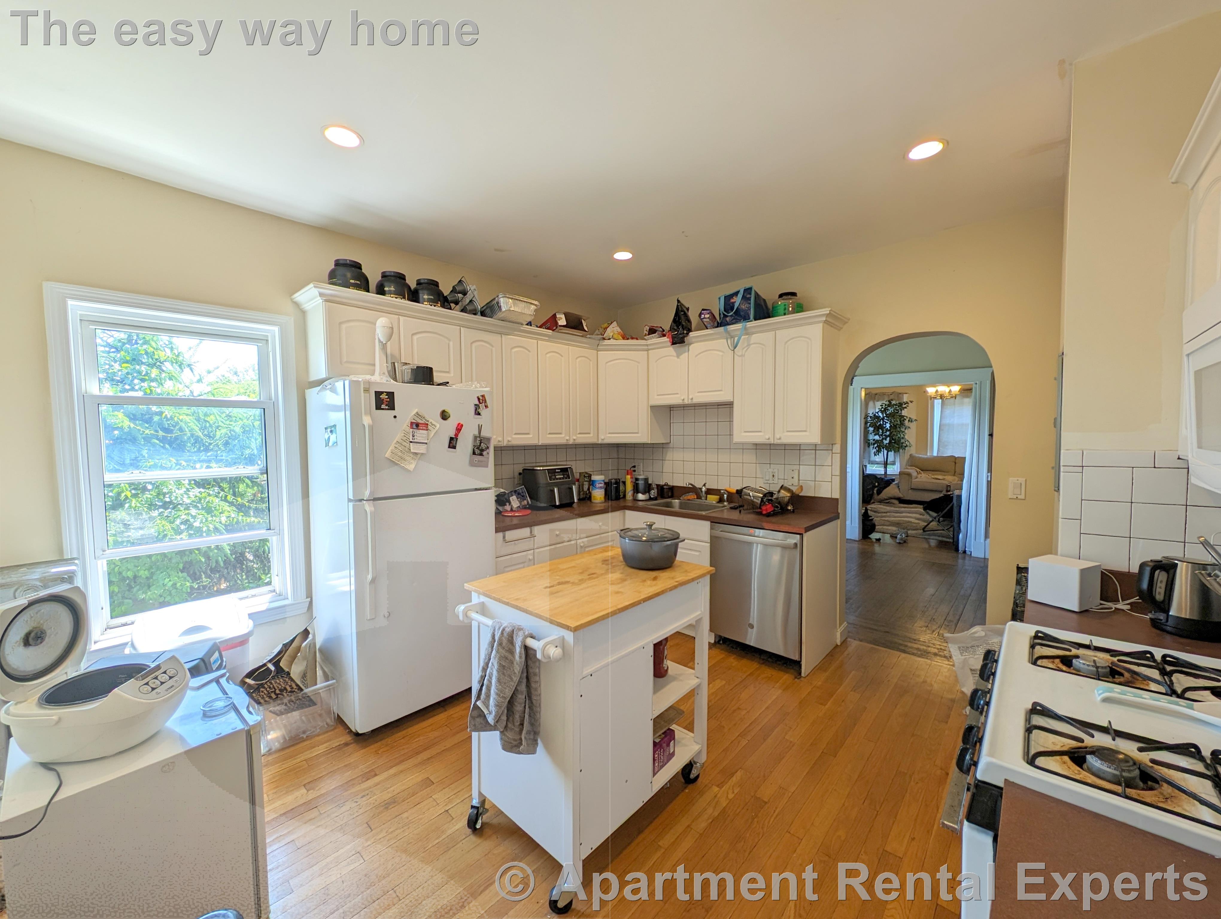 15 Paulina St, Davis Square