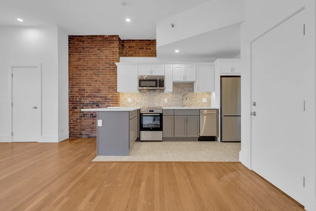 389 Beacon St, Back Bay