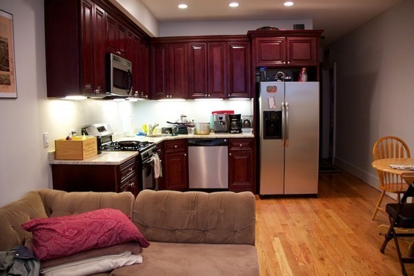 1089 Beacon St, Longwood