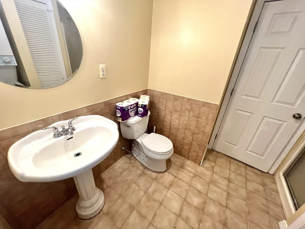 15 Ralph Piteri Ter, Watertown