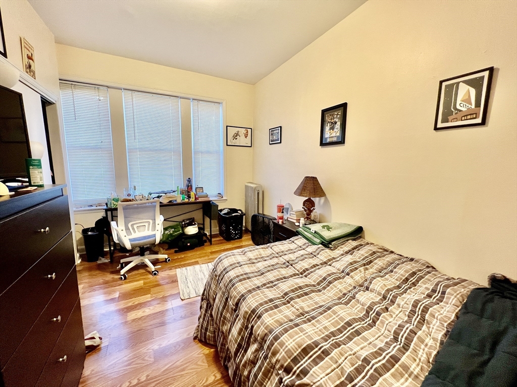 1706 Commonwealth Ave, Brighton