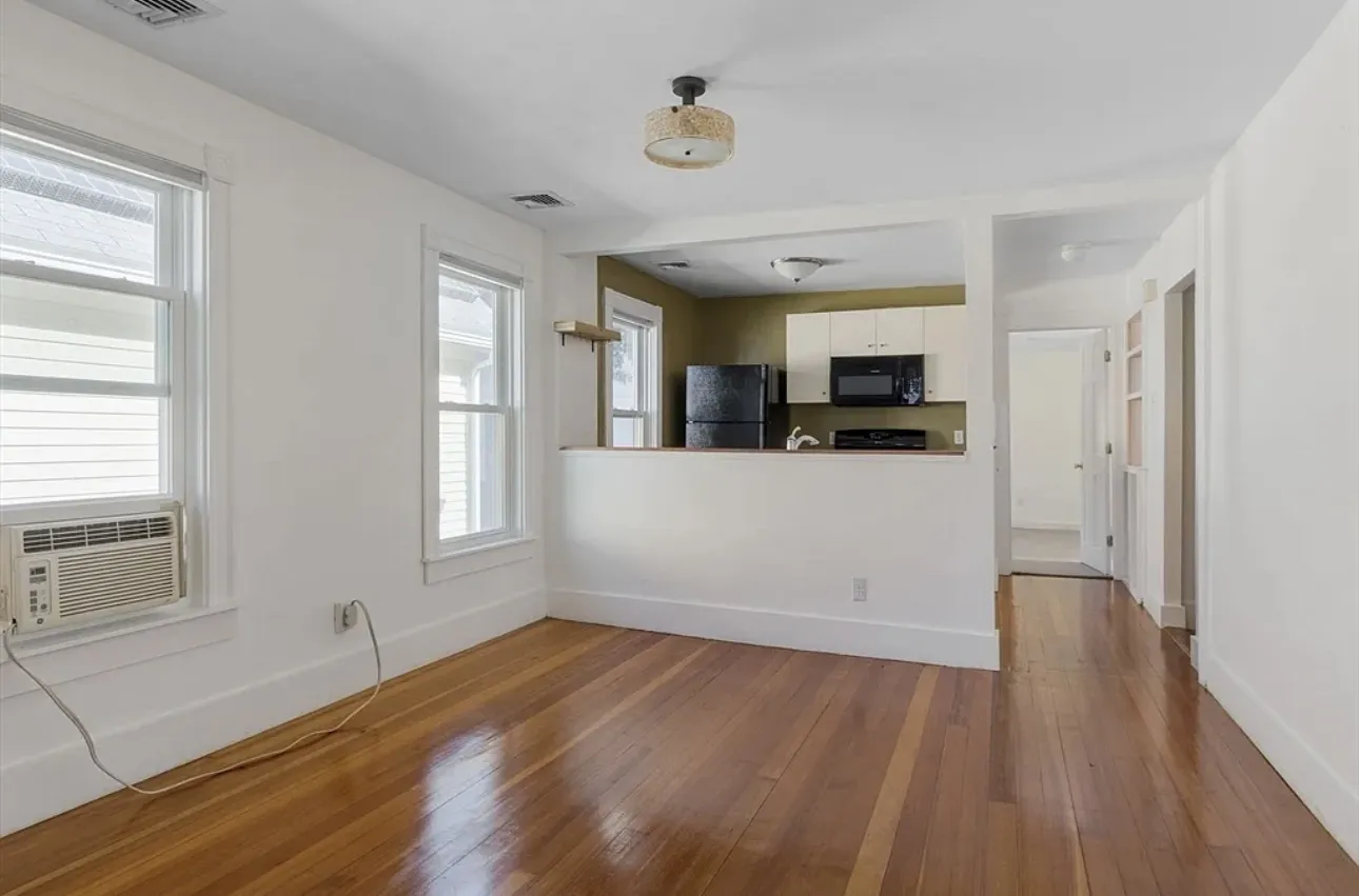 21 Florence St, Cambridgeport