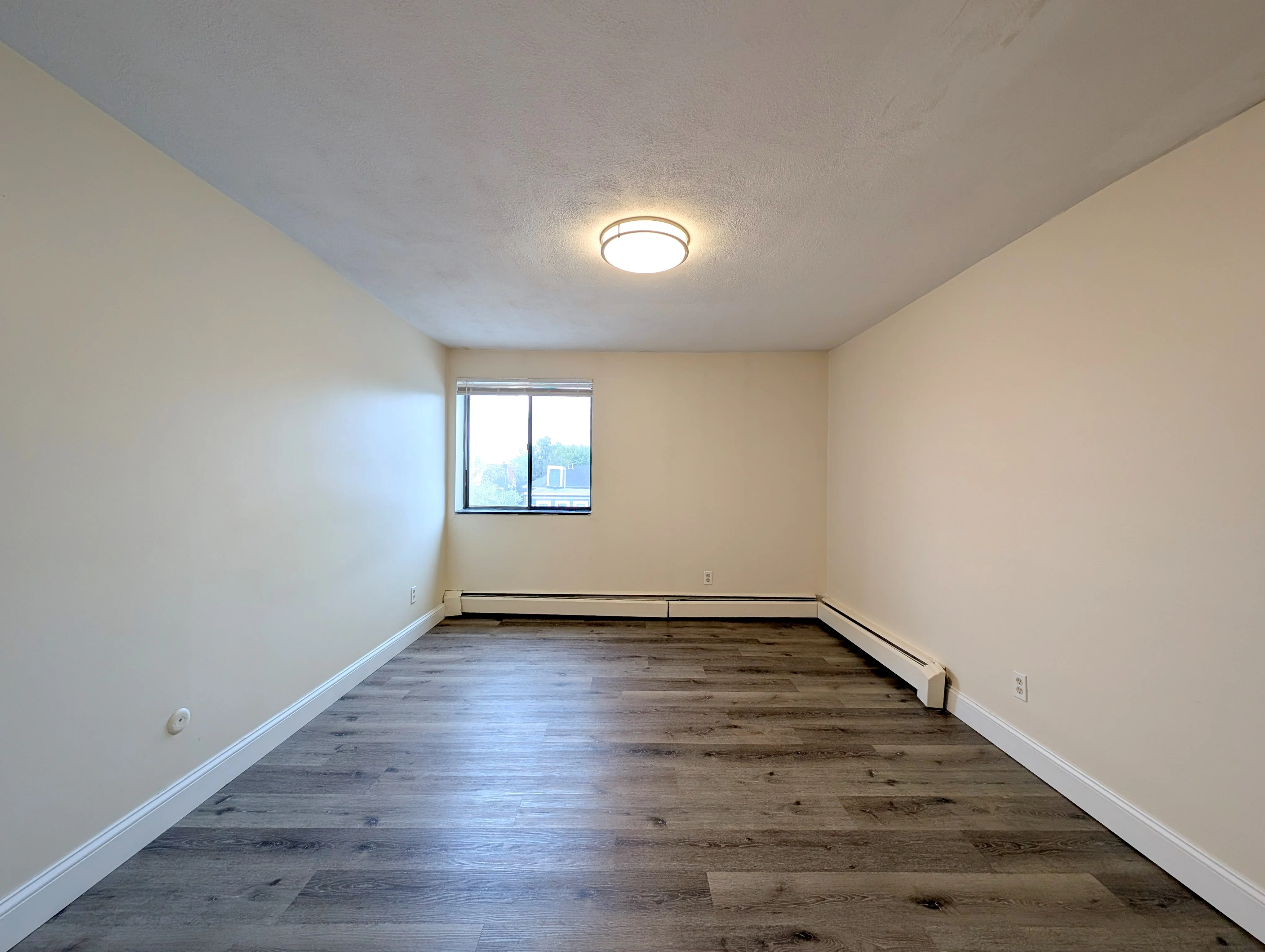 86 Newbury St, Teele Square