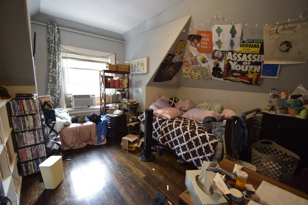 33-35 Ridgemont St, Allston