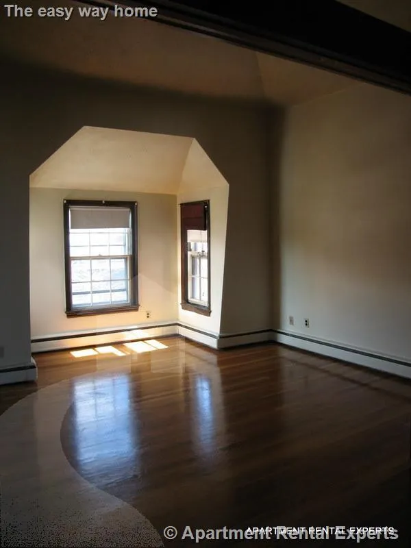 15 Highland Ave, Prospect Hill