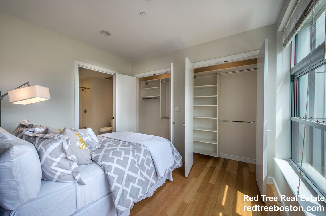 601 Albany St, South End