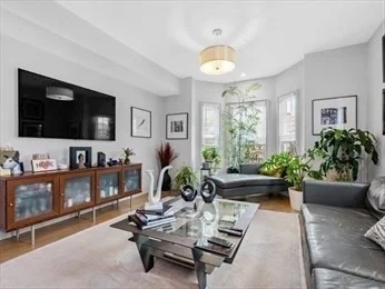 75 South St, Jamaica Plain