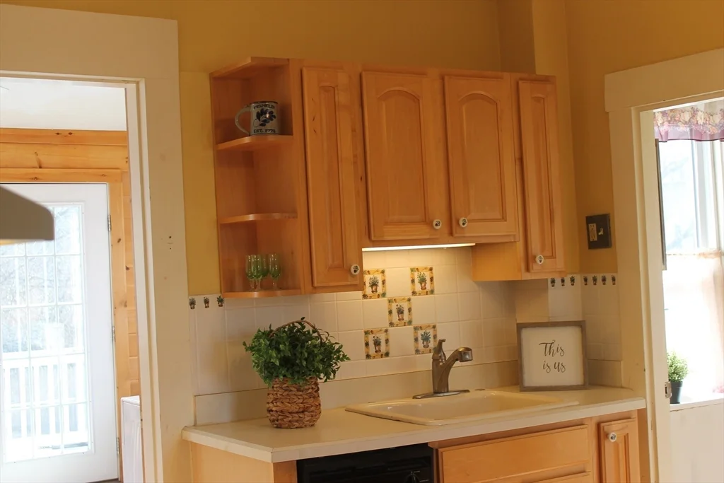 112 Cottage St, Franklin