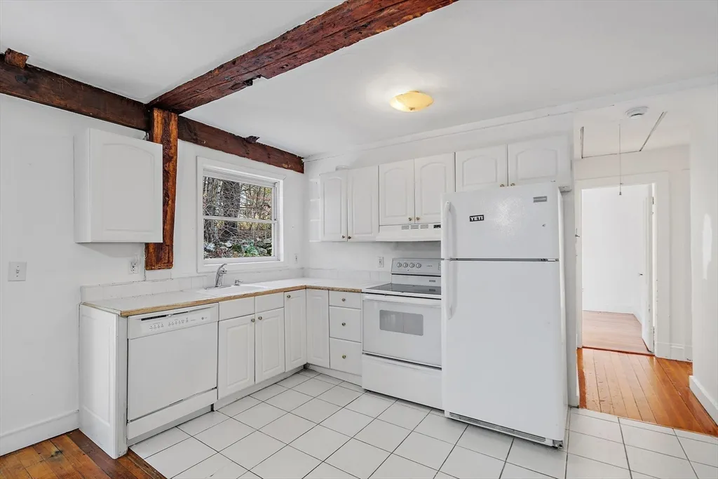 379 Concord Rd, Sudbury