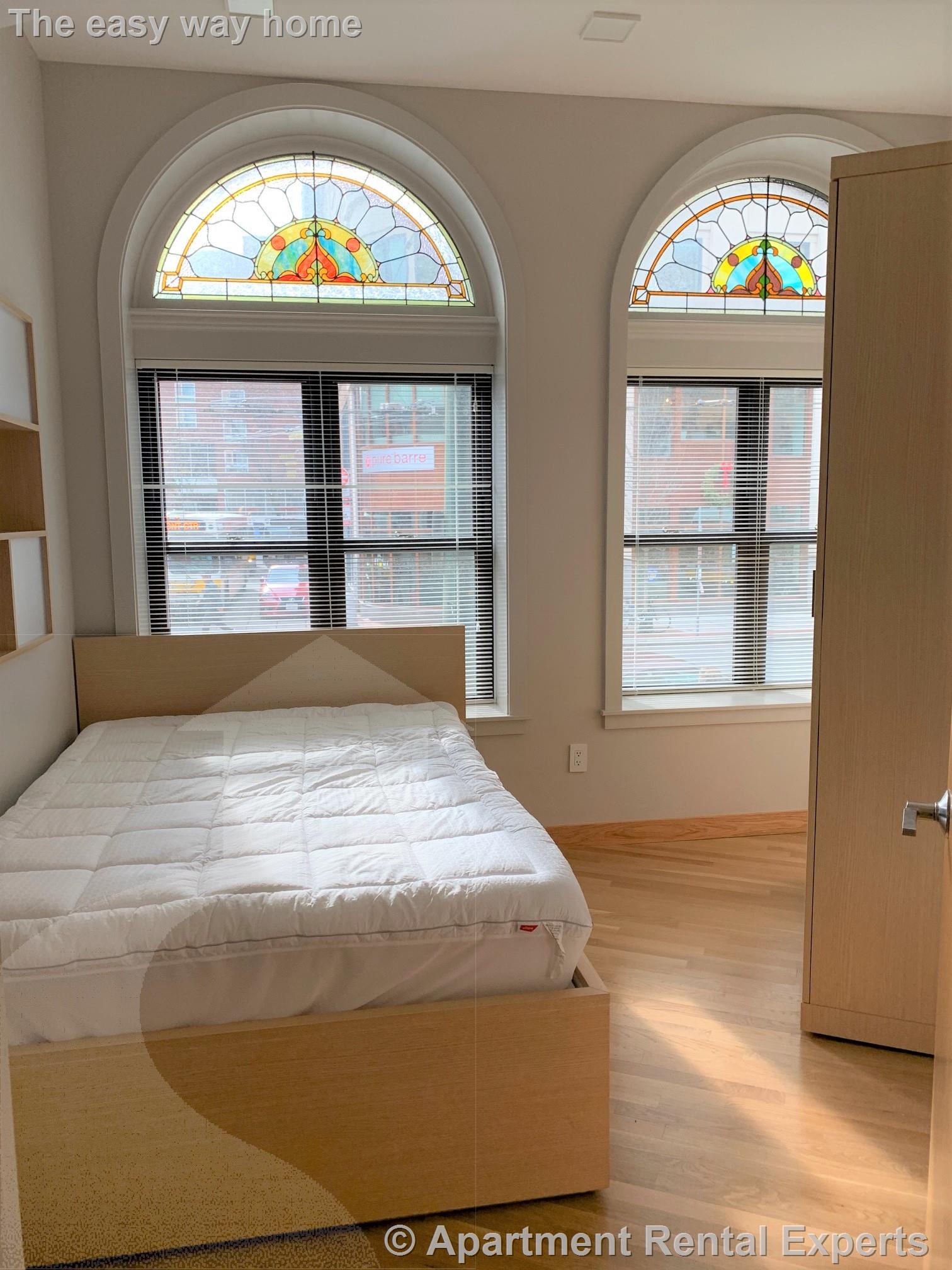 115 Mt Auburn St, Harvard Square