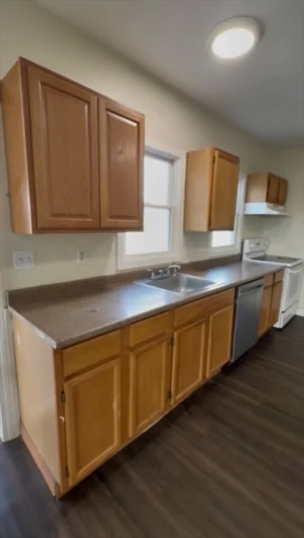 15 Oakes Ave, Southbridge