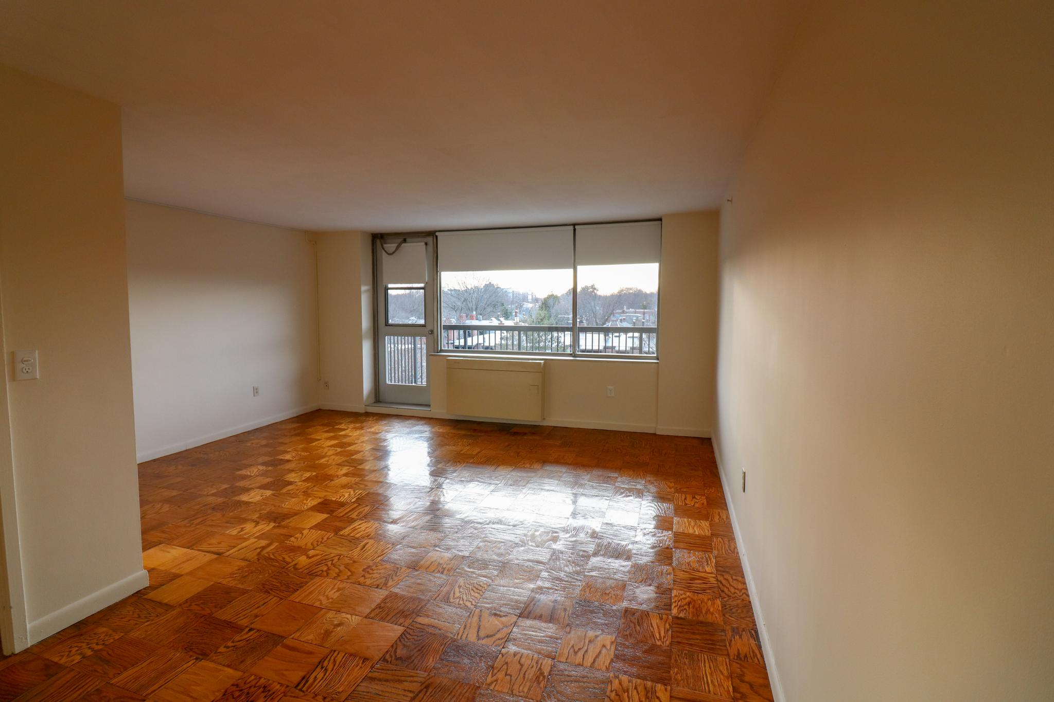 101 Monmouth St, Longwood