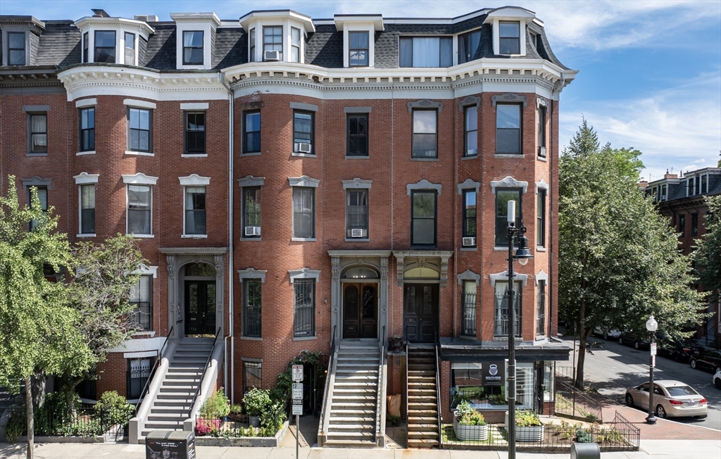 762 Tremont St, South End