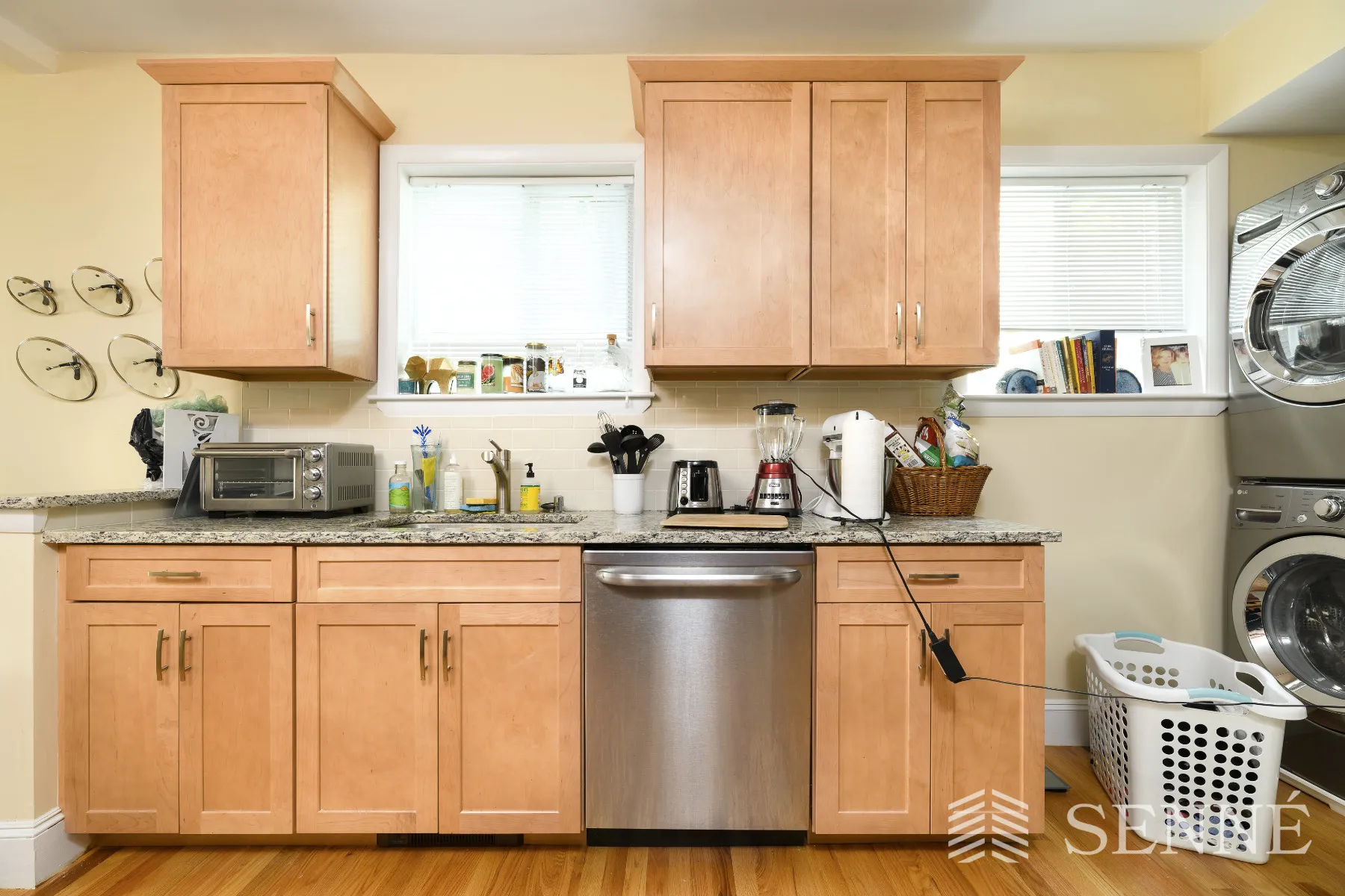 393 Washington St, Ward Two