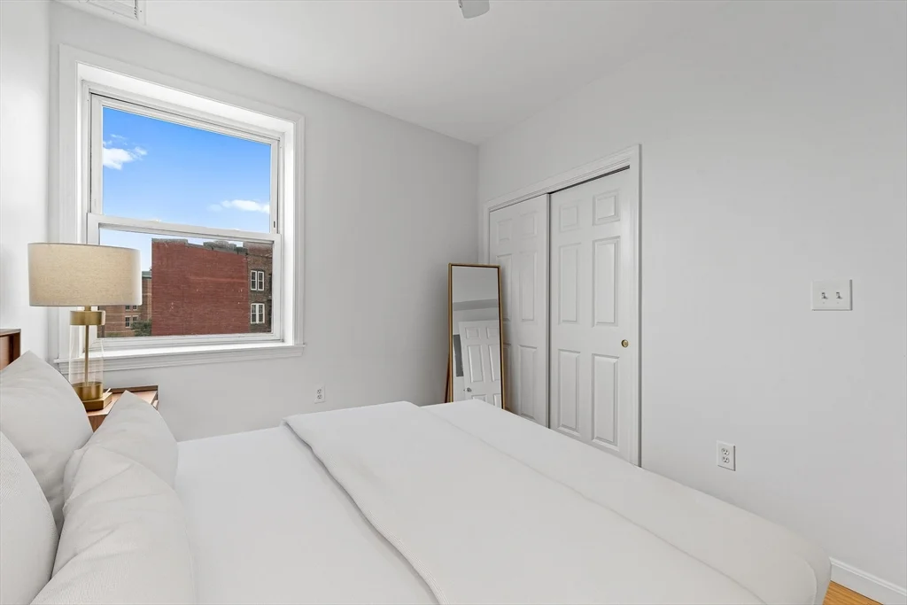 464 Hanover St, Waterfront