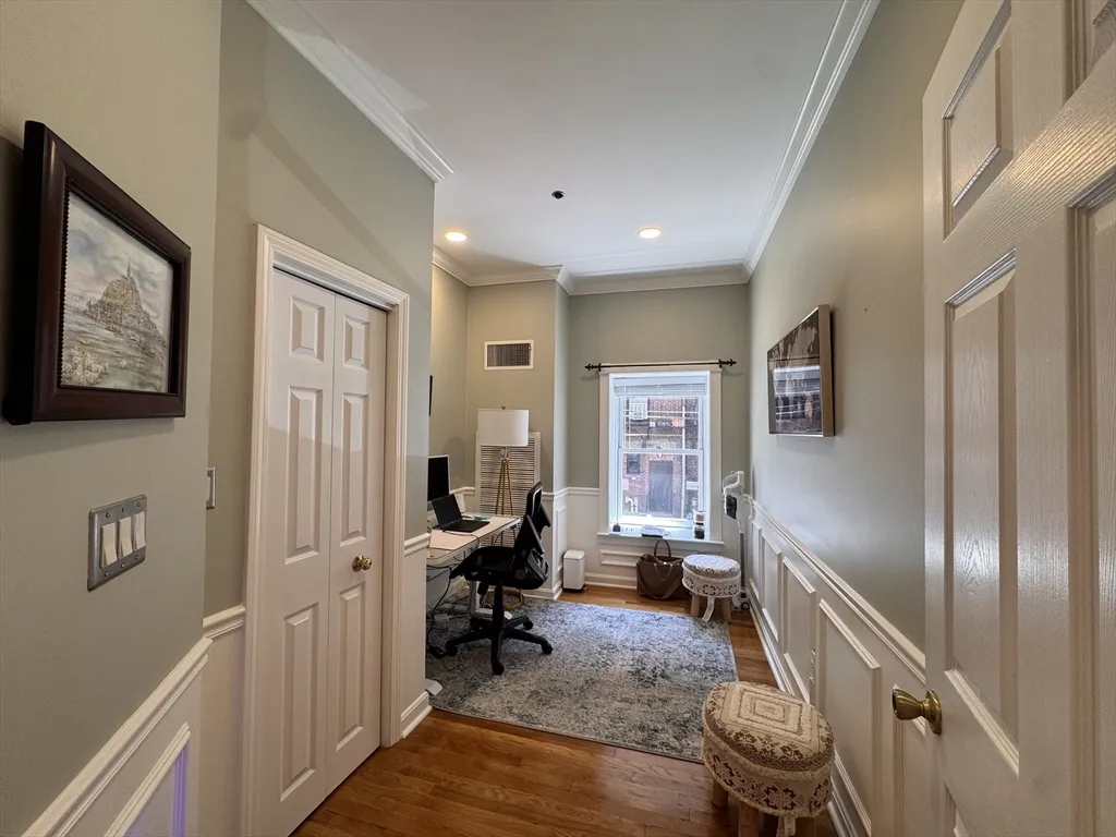 416 Marlborough St, Back Bay