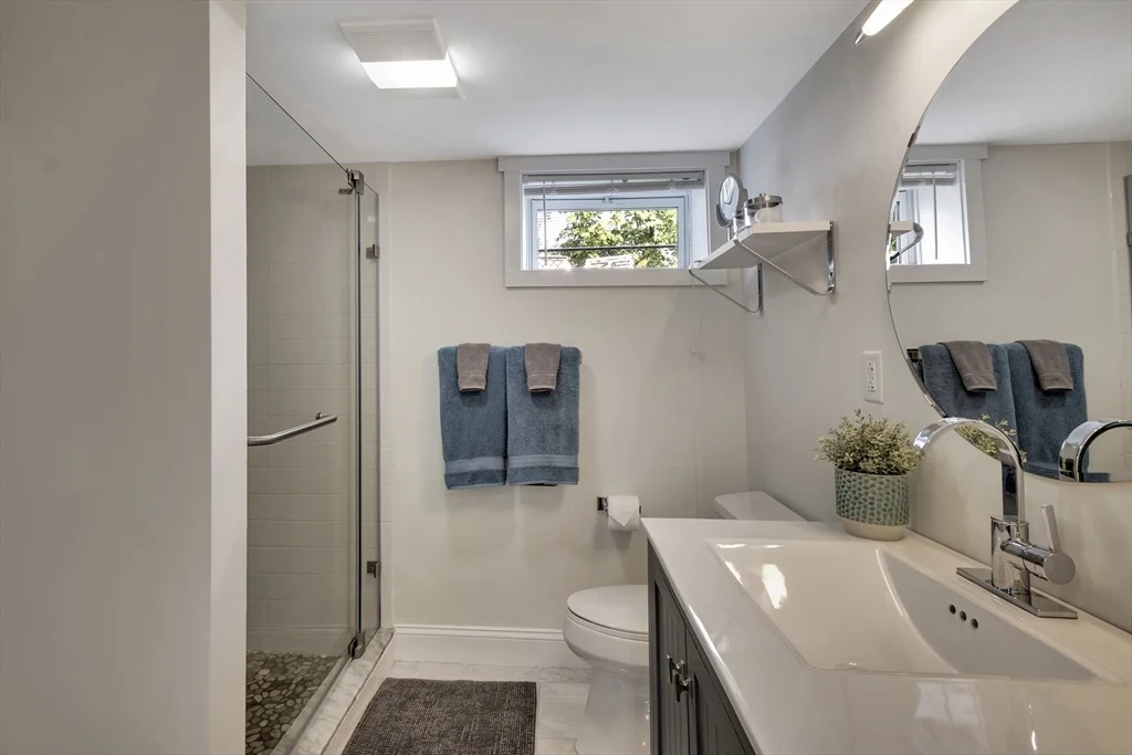 79 Flint St, East Somerville