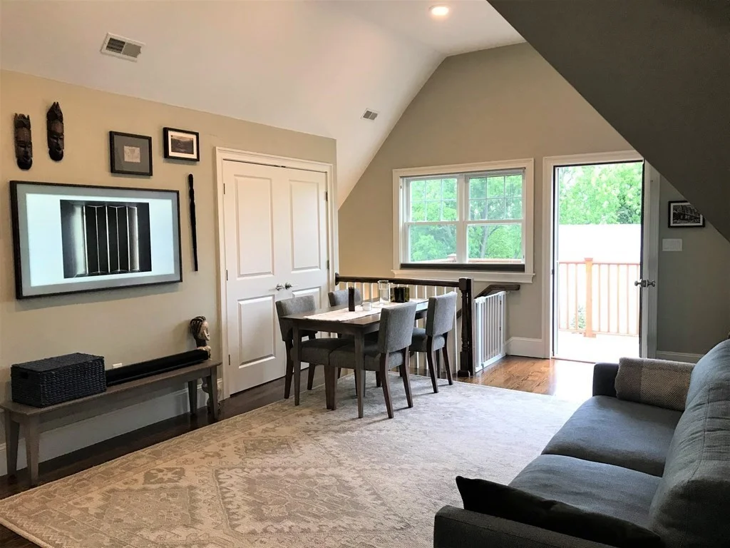 27 Albion St, Powder House Square