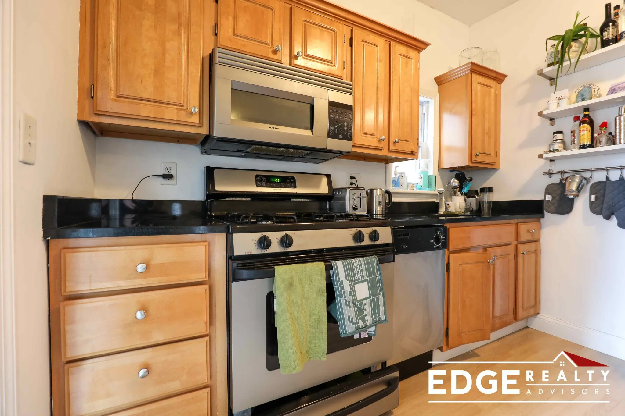 109 Bolton St, South Boston