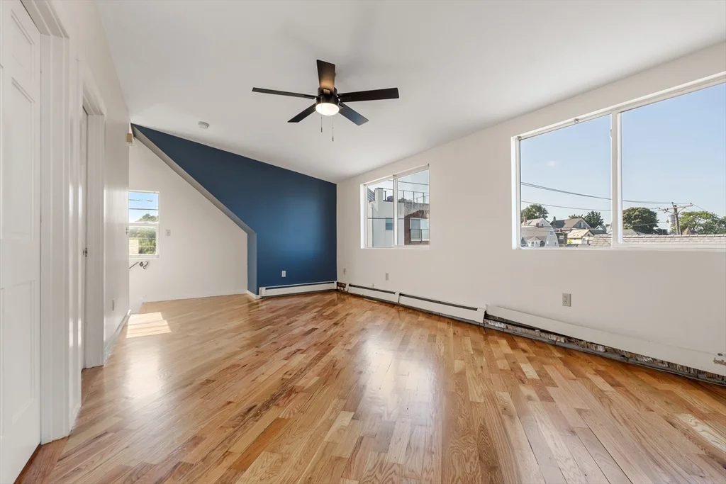 585 Shirley St, Winthrop