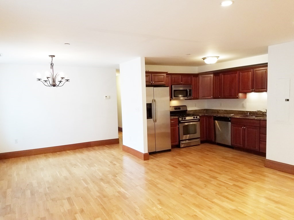 2440 Massachusetts Ave, Cambridge