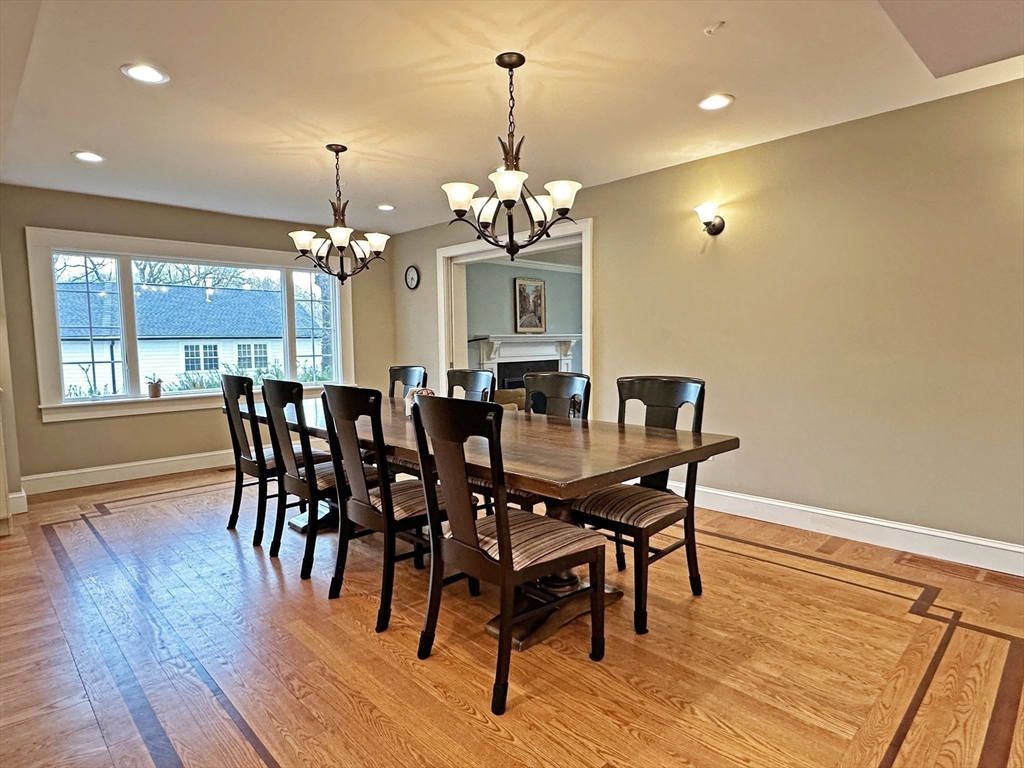 9 Lantern Rd, Belmont