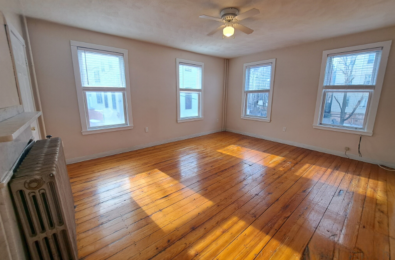 85 Ferrin St, Charlestown