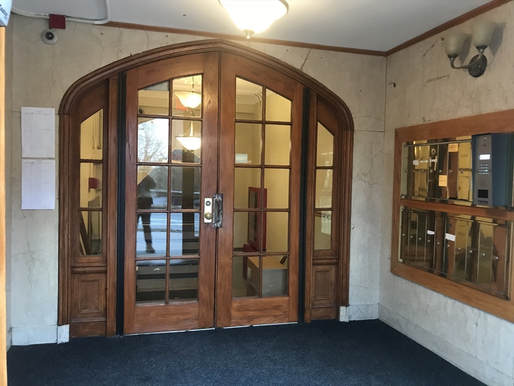 1450 Beacon St, Corey Hill