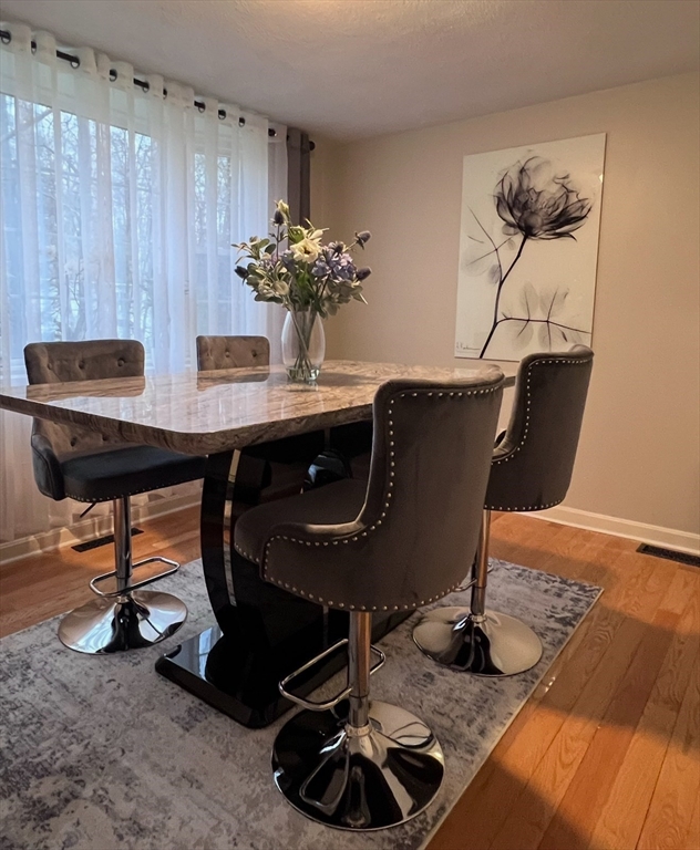 25 Patrick Rd, Tewksbury