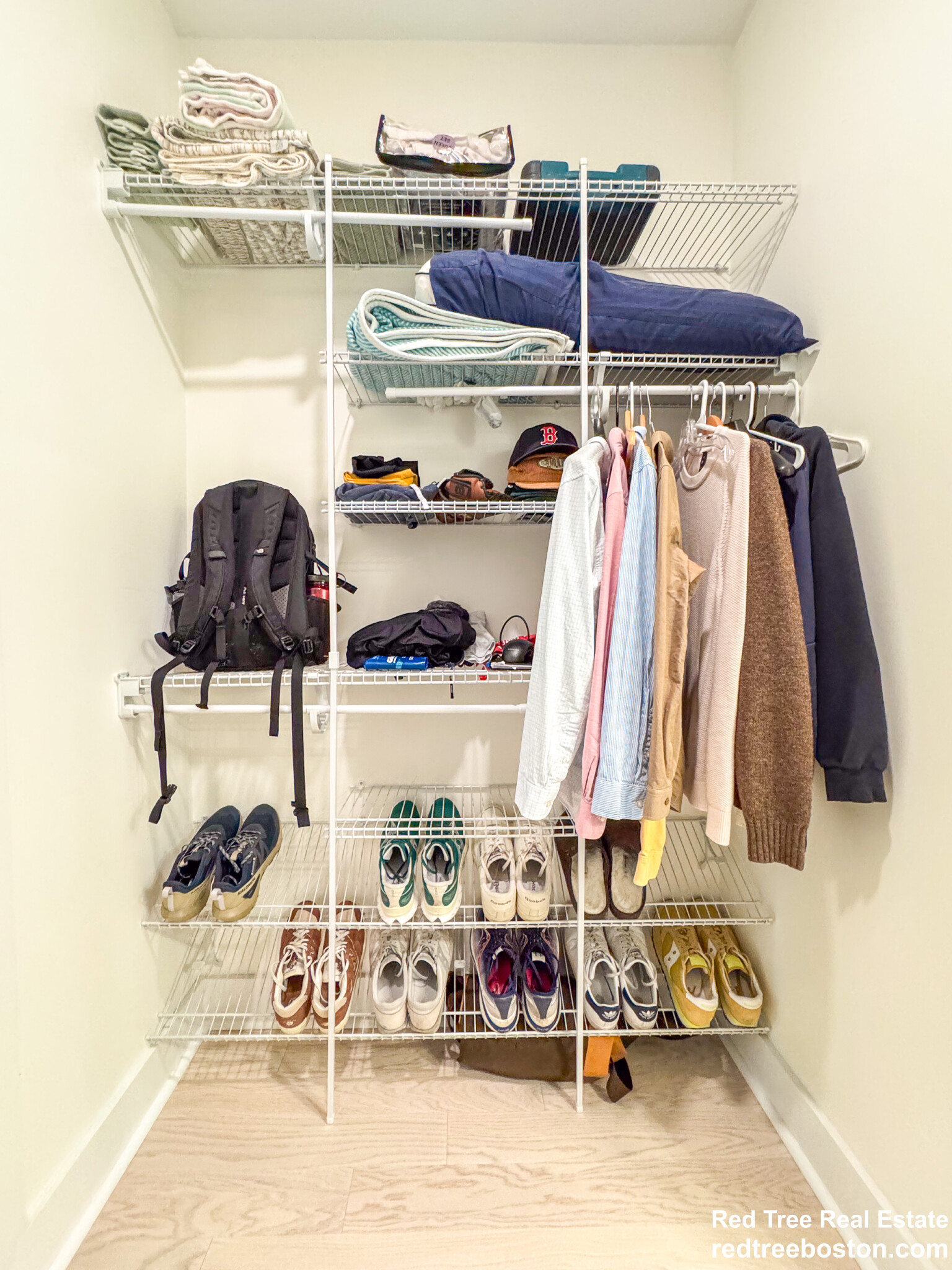 231 Maverick St, East Boston