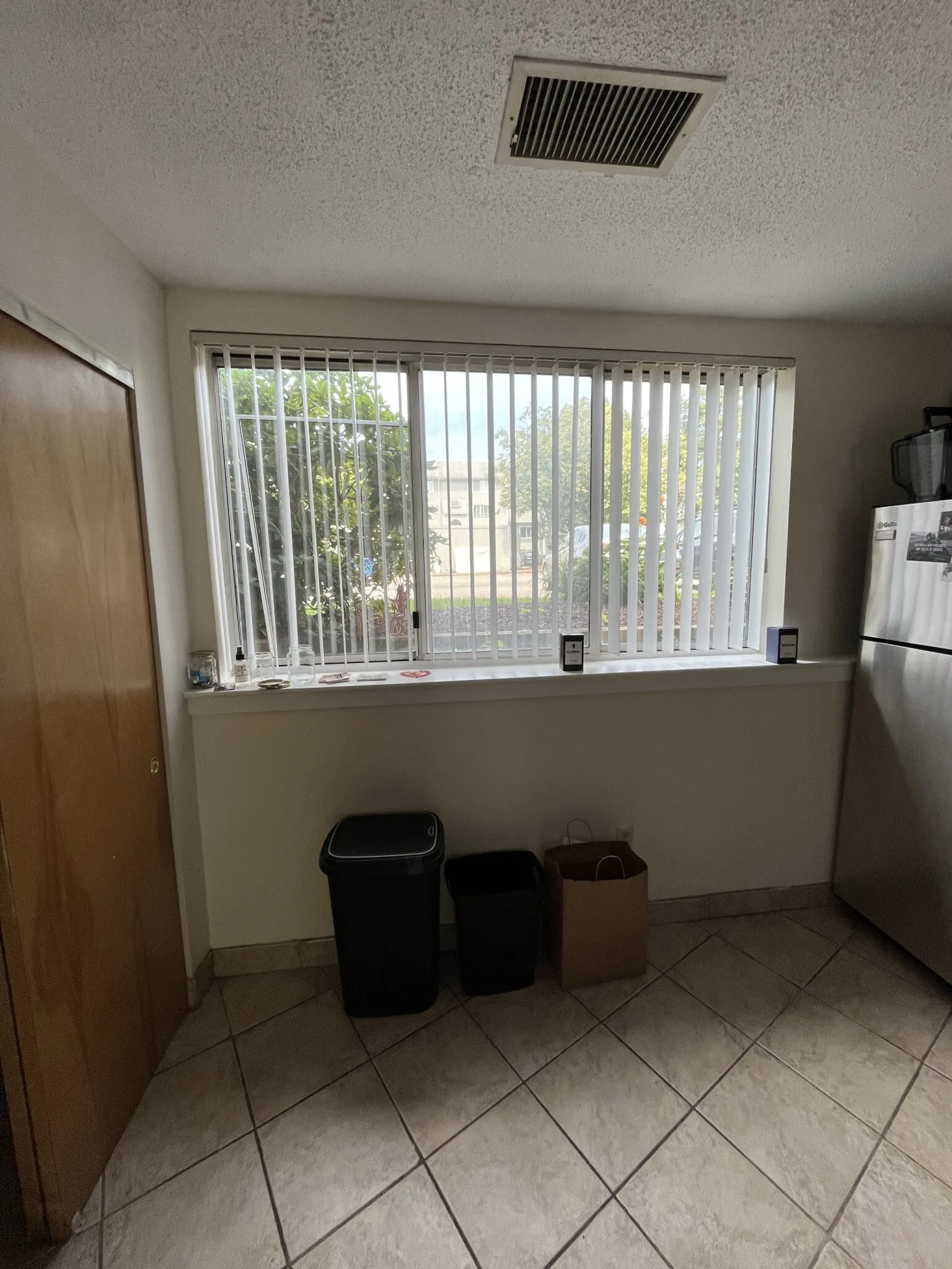 144 North Beacon St, Oak Square