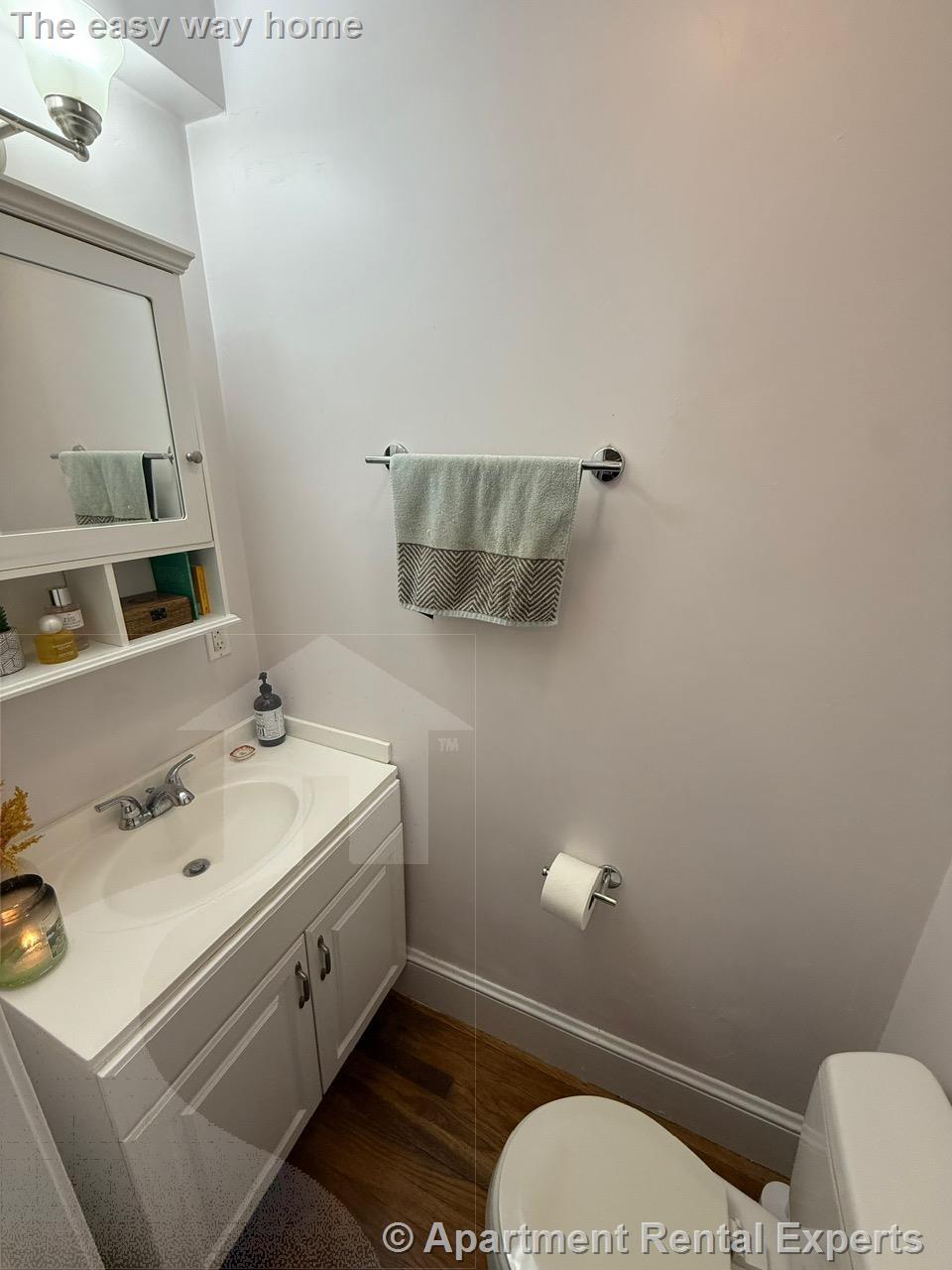 17 Milton St, Davis Square