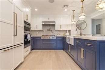 150 Athens, South Boston