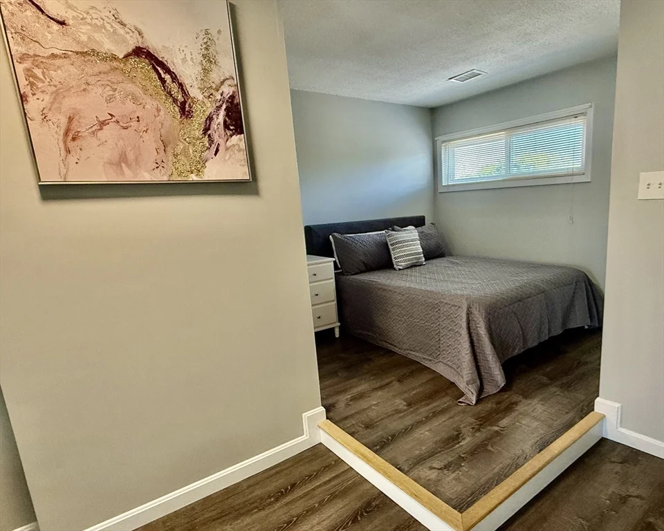 Studio bed, 1 bath apartment for rent at 64f Beacon Unit 64f, Burlington — photo 12 of 22