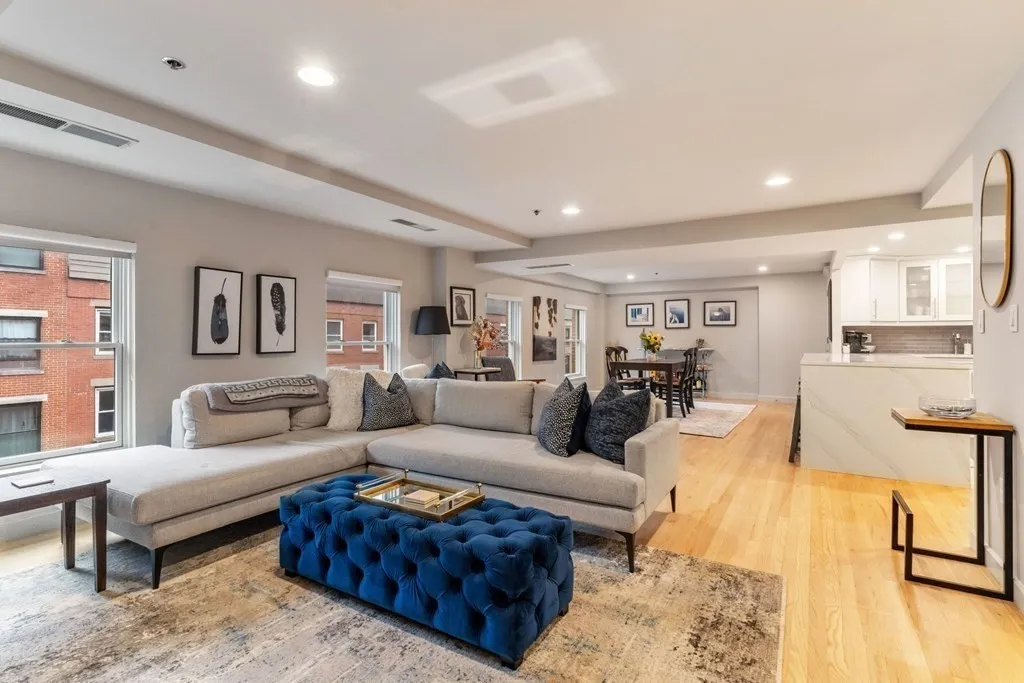 100 Fulton St, North End