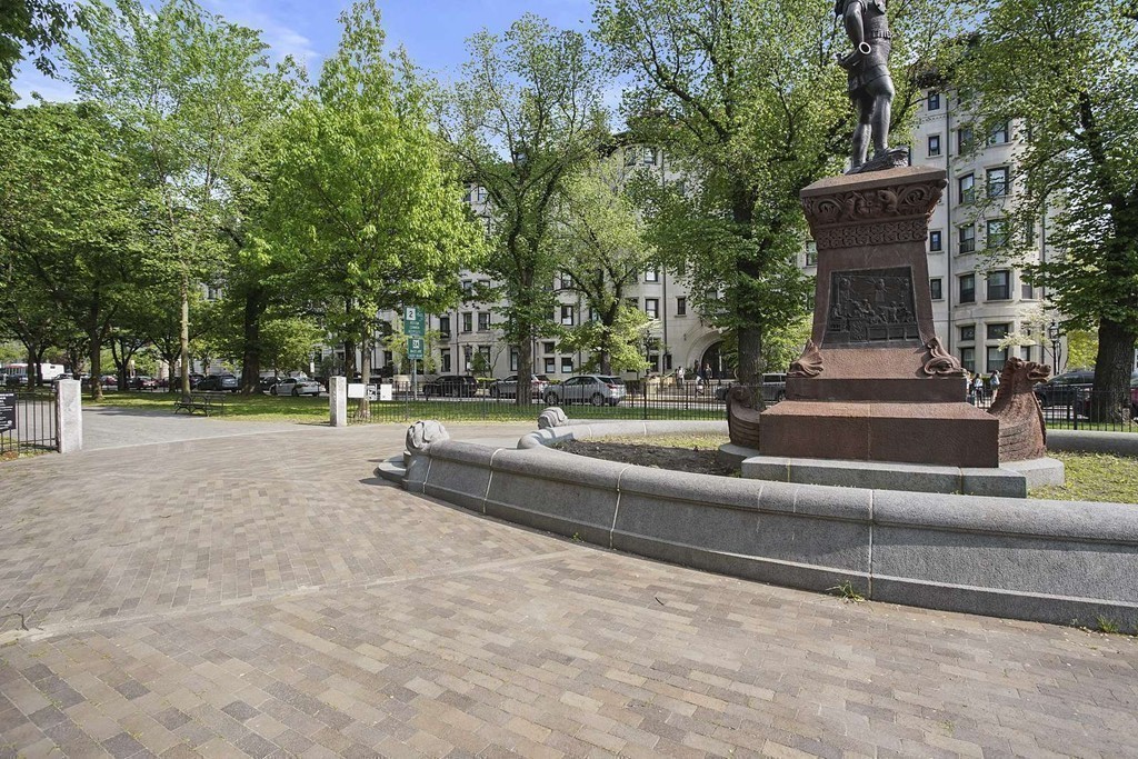 416 Commonwealth Ave, Back Bay