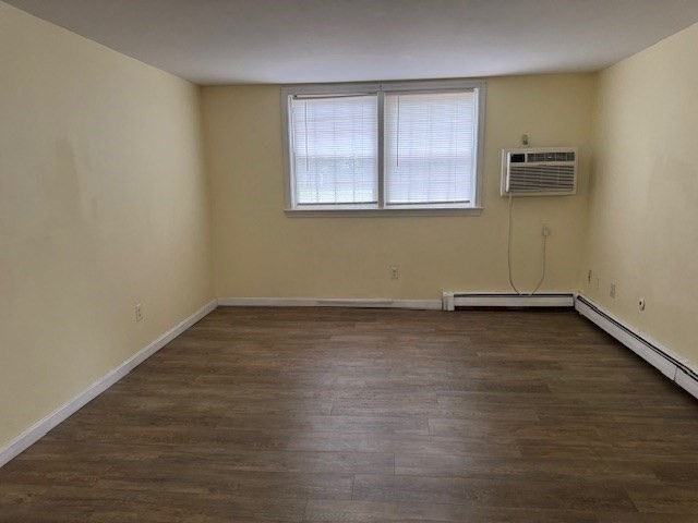 82 Boylston Ln, Lowell