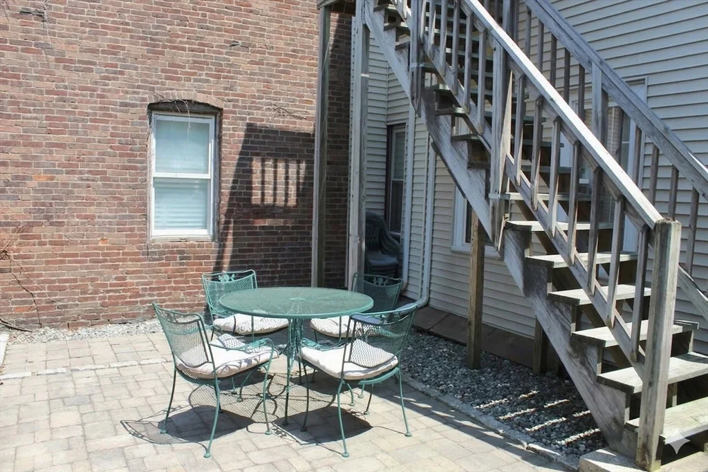 18 Cook St, Charlestown