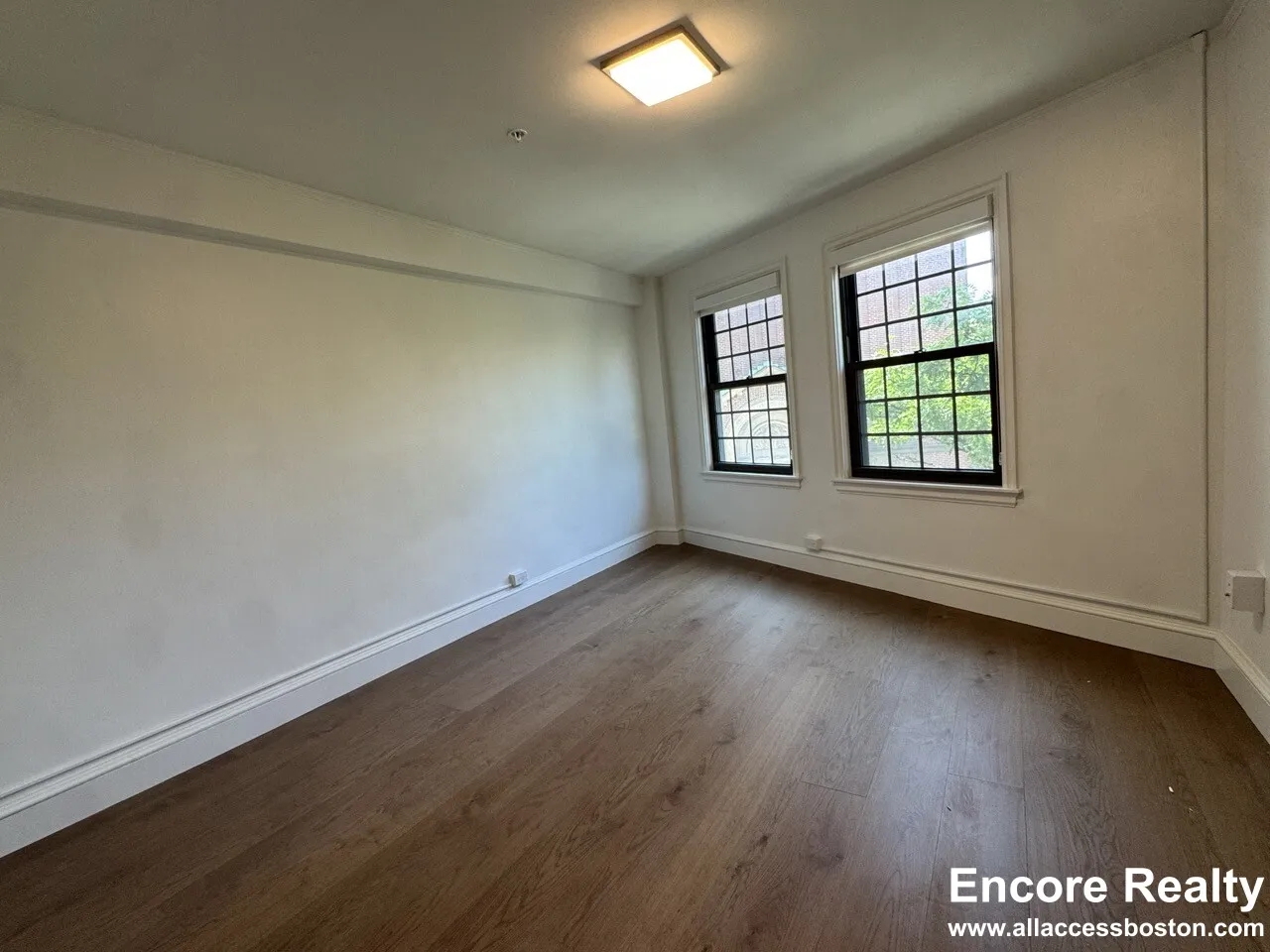 1200 Massachusetts Ave, Riverside