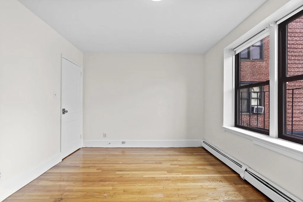 11 Victory Rd, Dorchester